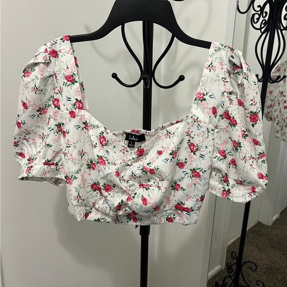 Lulus Tops - Lulu's Pink and Red Ruched Puff Sleeve Crop Top